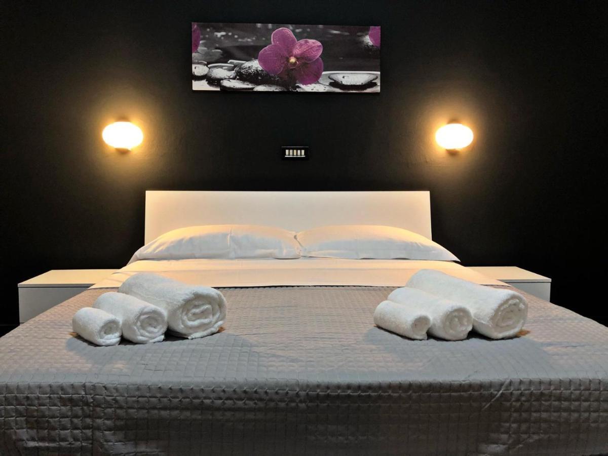 Hotel Neyra Beach Rimini Zewnętrze zdjęcie