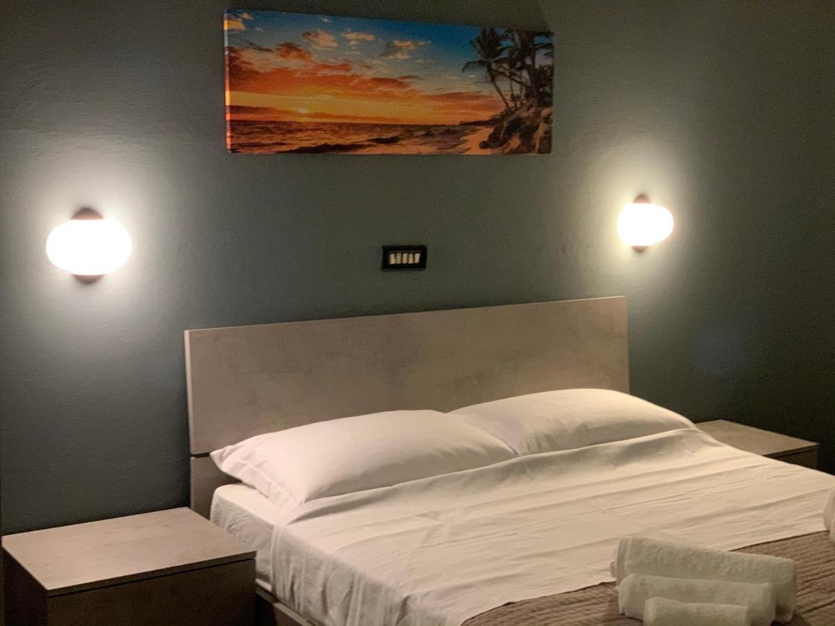 Hotel Neyra Beach Rimini Zewnętrze zdjęcie