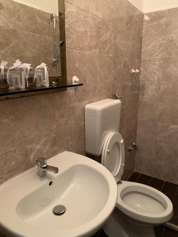 Hotel Neyra Beach Rimini Zewnętrze zdjęcie
