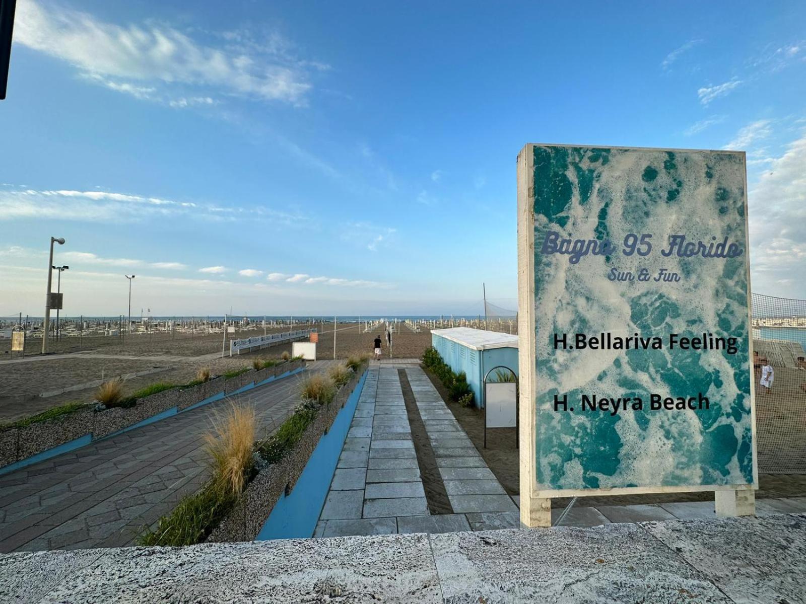Hotel Neyra Beach Rimini Zewnętrze zdjęcie