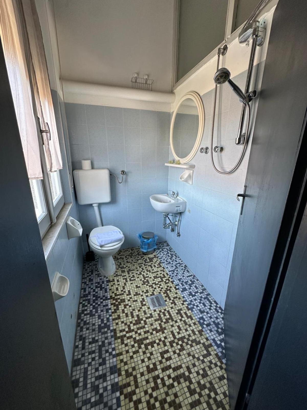 Hotel Neyra Beach Rimini Zewnętrze zdjęcie